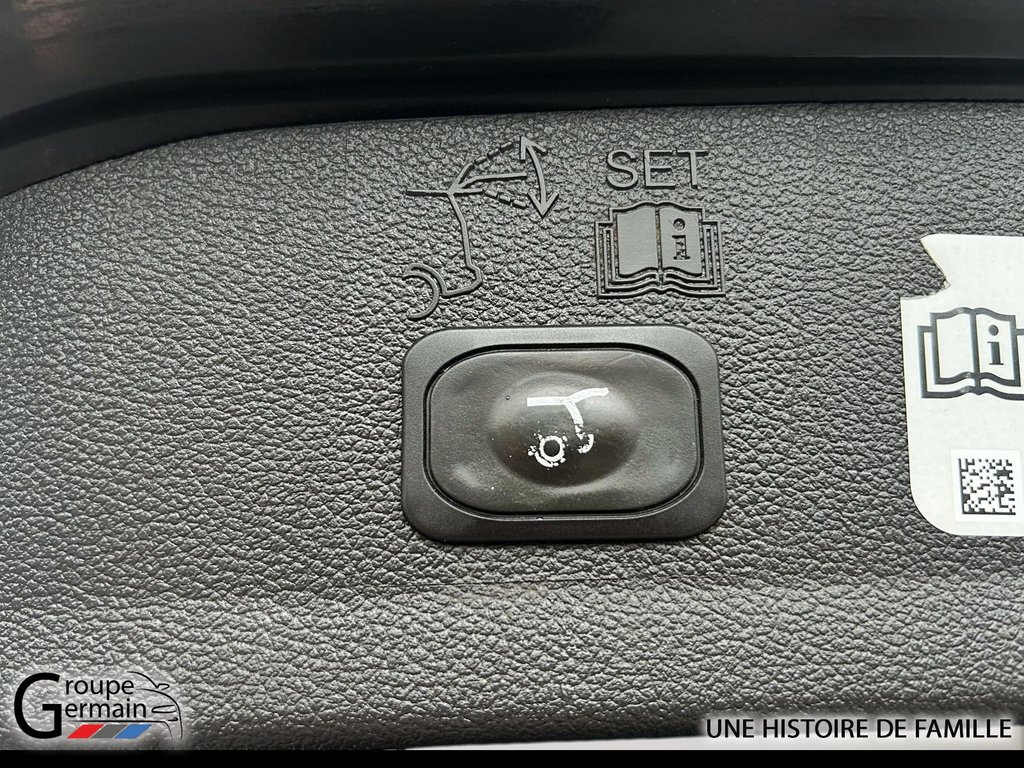 2019 Ford Escape in Donnacona, Quebec - 27 - w1024h768px