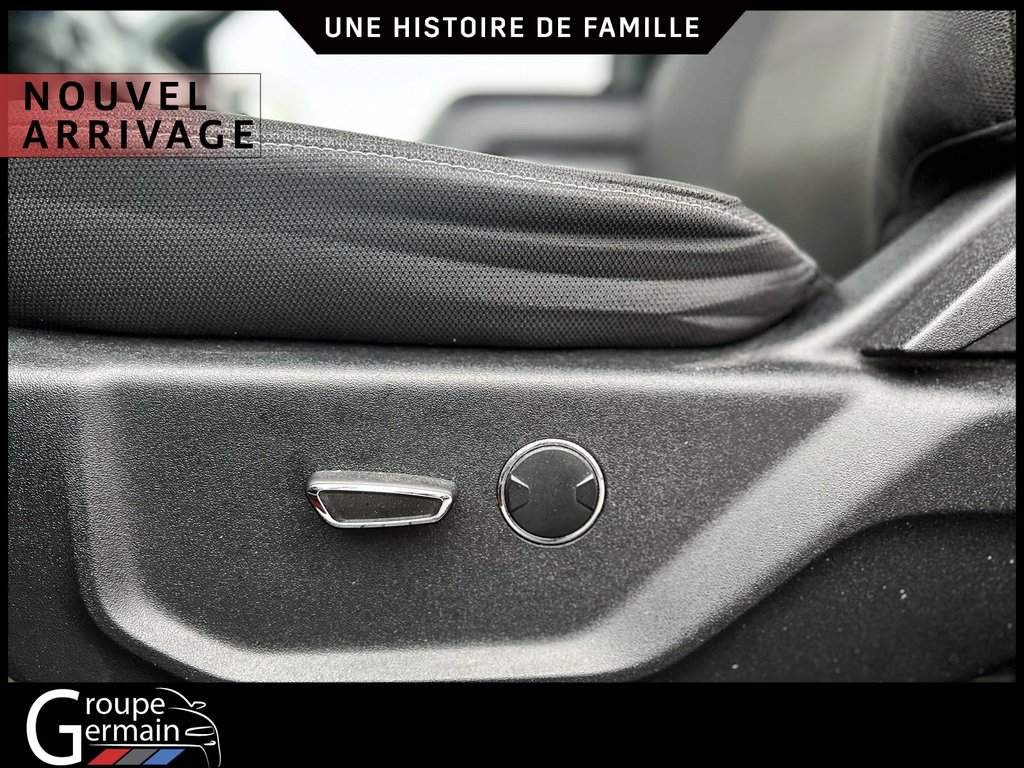 2017 Ford F-150 in Donnacona, Quebec - 9 - w1024h768px