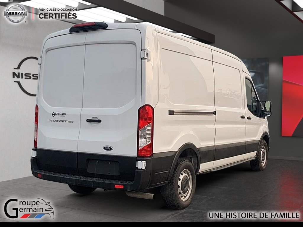 2022 Ford Transit Cargo Van à Donnacona, Québec - 5 - w1024h768px