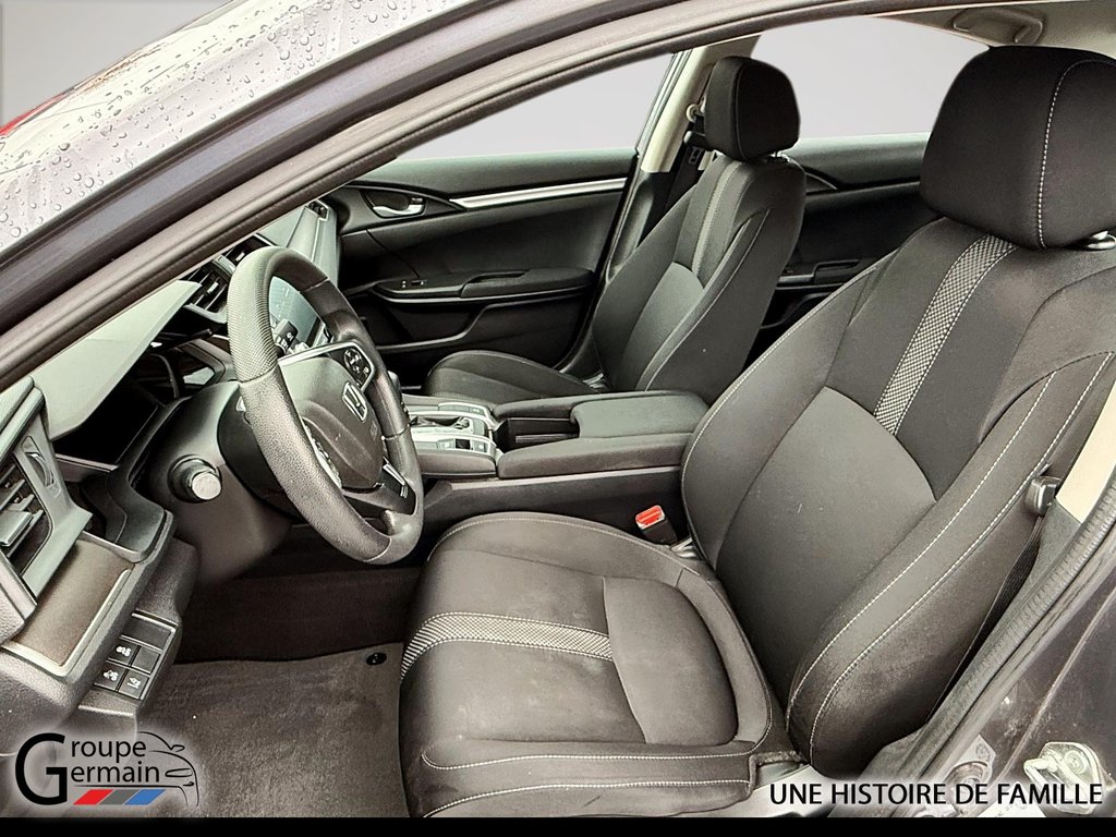 2020 Honda CIVIC in Donnacona, Quebec - 17 - w1024h768px