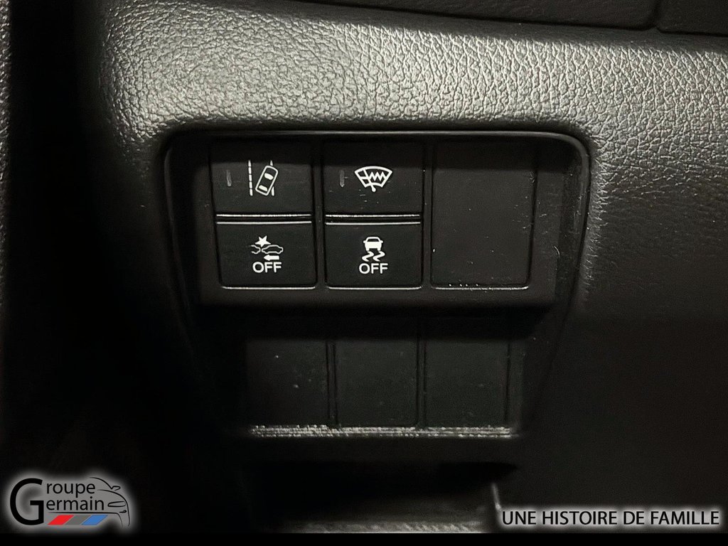 2018 Honda CR-V in Donnacona, Quebec - 14 - w1024h768px