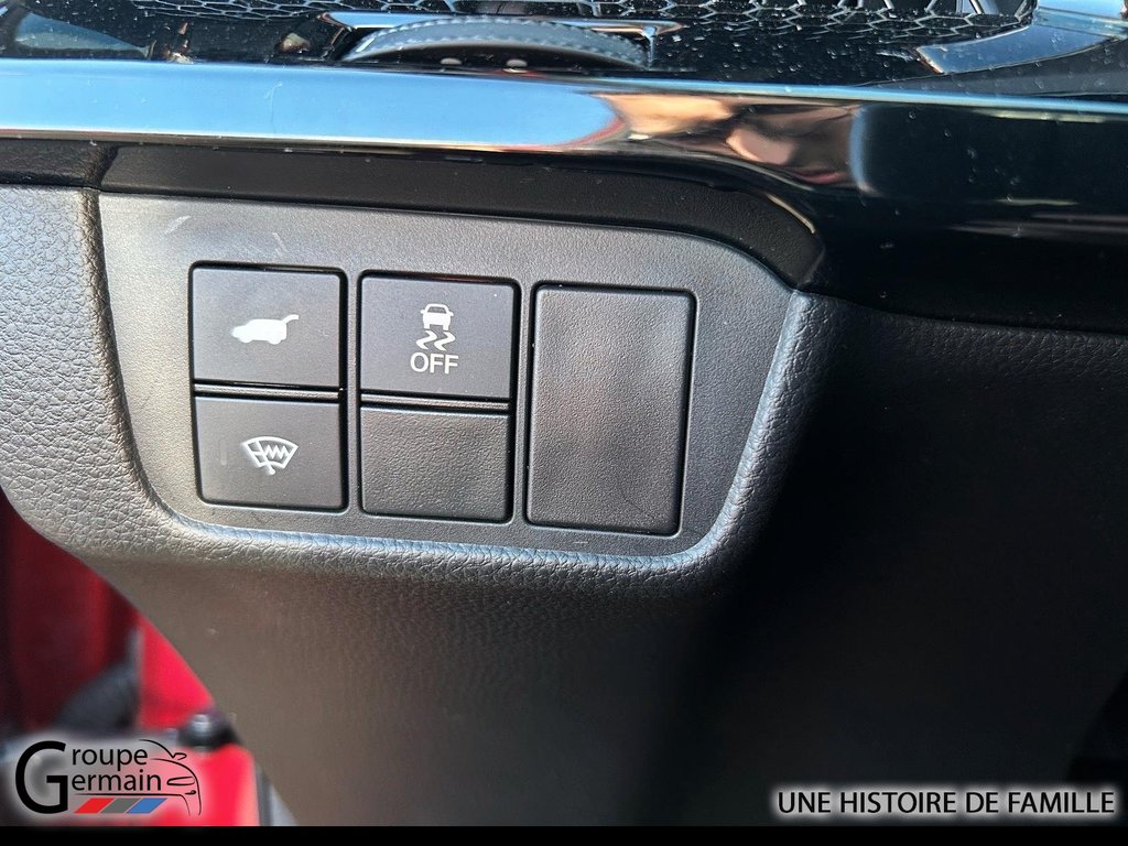 2023 Honda CR-V in Donnacona, Quebec - 13 - w1024h768px