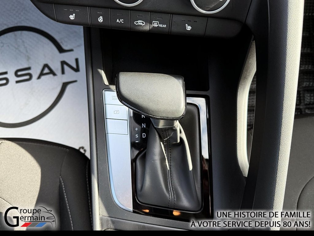 2024 Hyundai ELANTRA in Donnacona, Quebec - 17 - w1024h768px