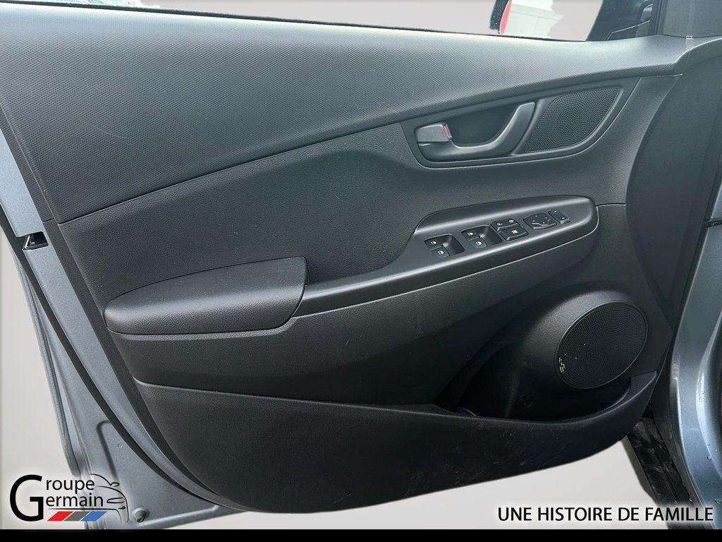 2021 Hyundai Kona in Donnacona, Quebec - 10 - w1024h768px