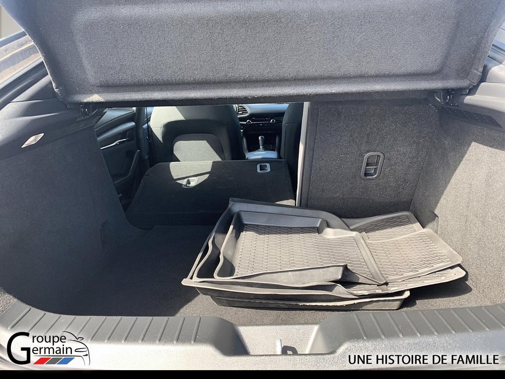 2019 Mazda 3 à Donnacona, Québec - 11 - w1024h768px