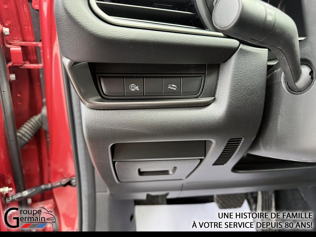 2024 Mazda CX-30 in Donnacona, Quebec - 11 - w1024h768px