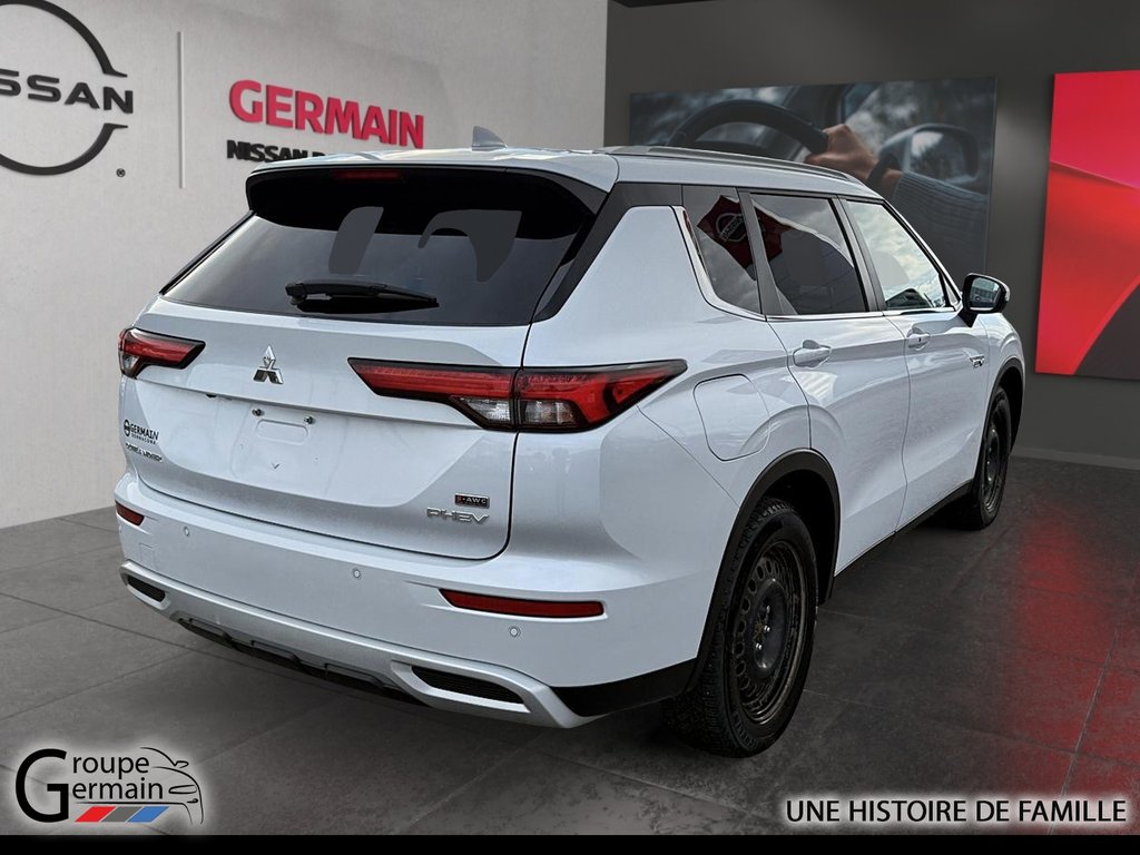 2024 Mitsubishi OUTLANDER à Donnacona, Québec - 5 - w1024h768px