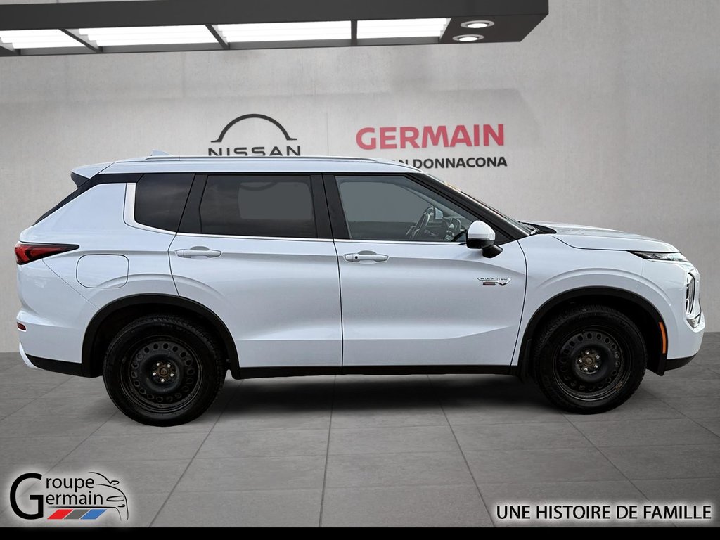2024 Mitsubishi OUTLANDER à Donnacona, Québec - 6 - w1024h768px