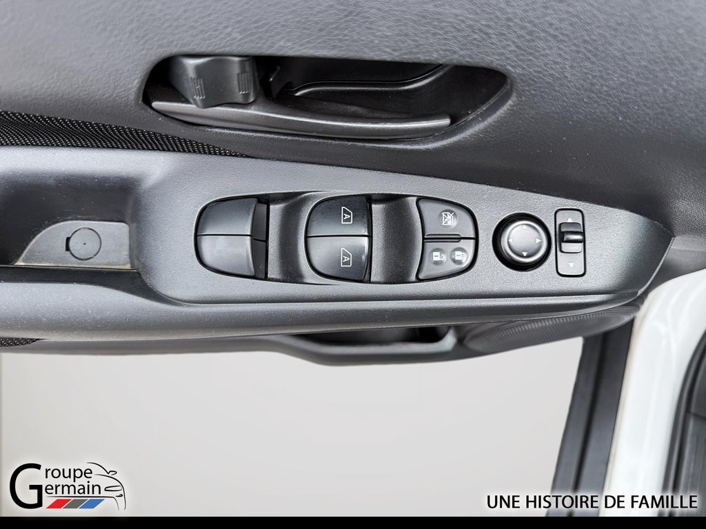 2022 Nissan KICKS in Donnacona, Quebec - 10 - w1024h768px