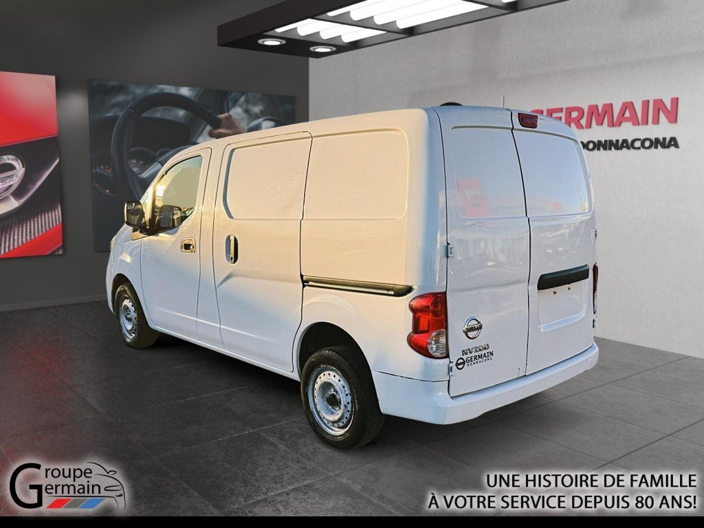 2020 Nissan NV 200 à Donnacona, Québec - 3 - w1024h768px