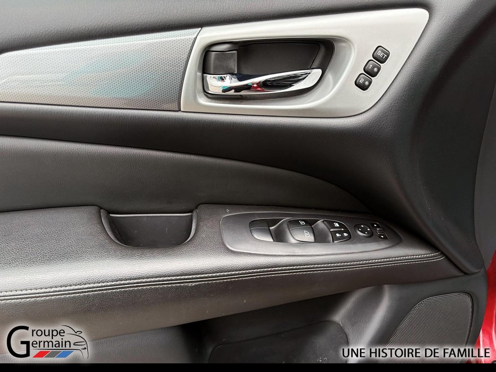2018 Nissan Pathfinder à Donnacona, Québec - 16 - w1024h768px