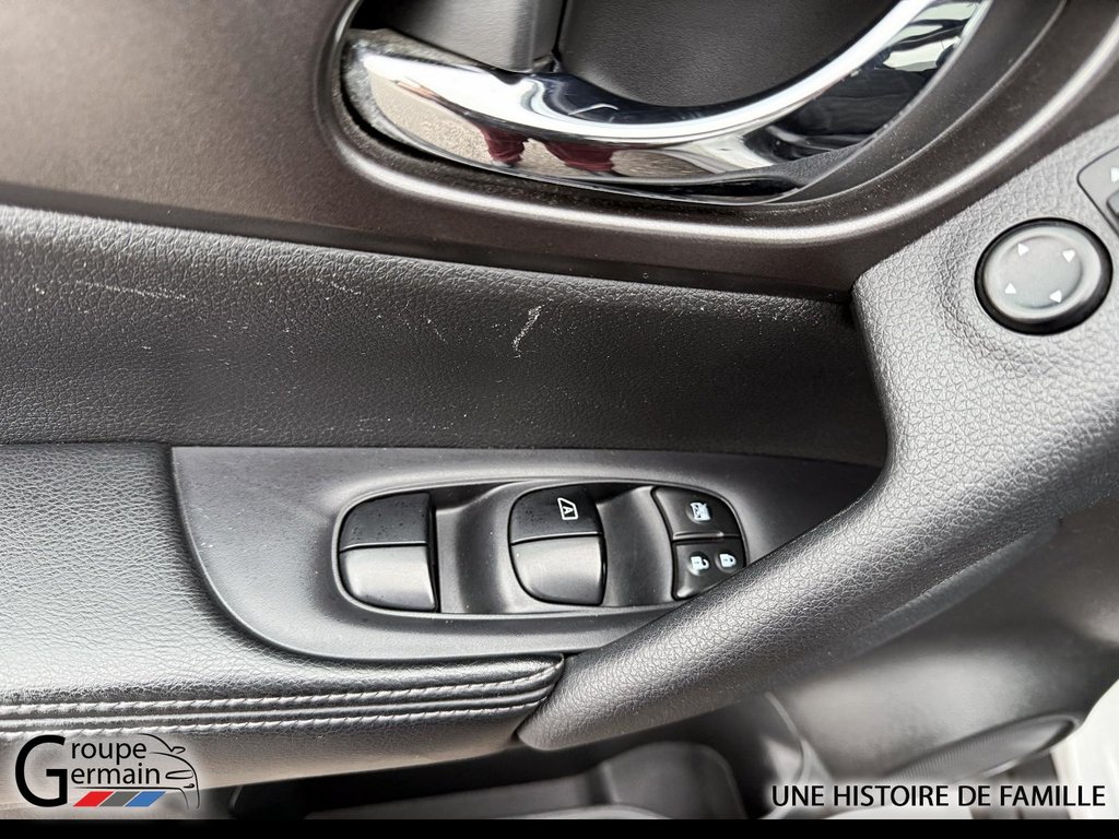2015 Nissan Rogue à Donnacona, Québec - 10 - w1024h768px