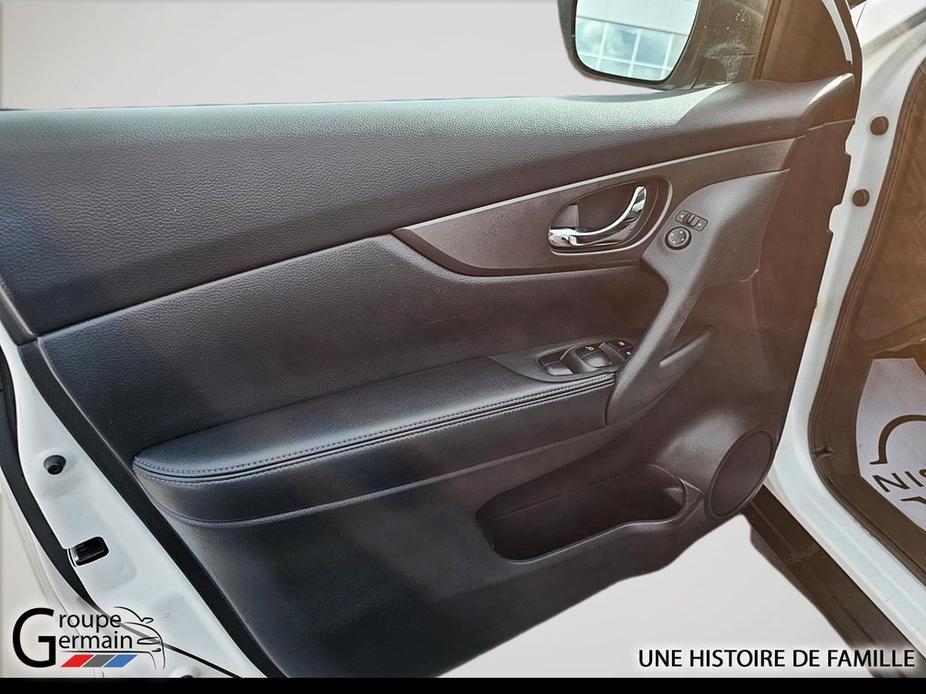 2016 Nissan Rogue à Donnacona, Québec - 10 - w1024h768px