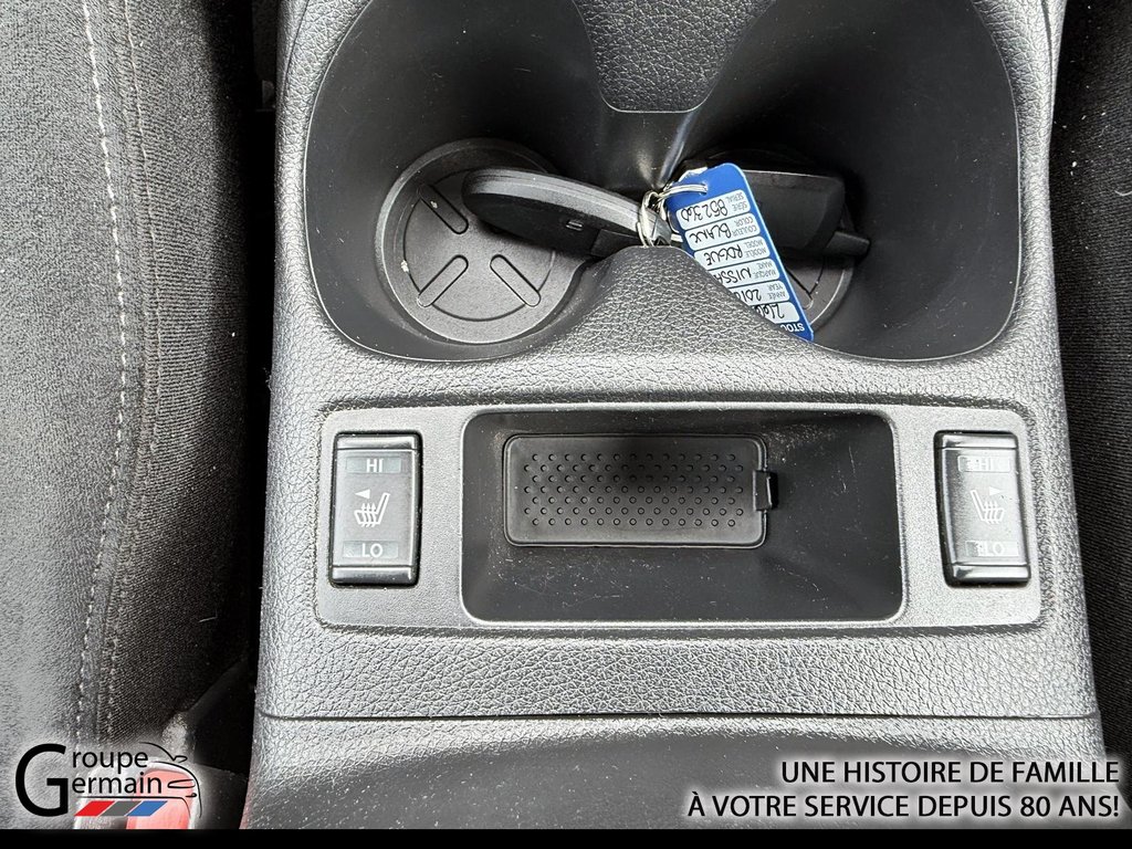 2016 Nissan Rogue in Donnacona, Quebec - 15 - w1024h768px