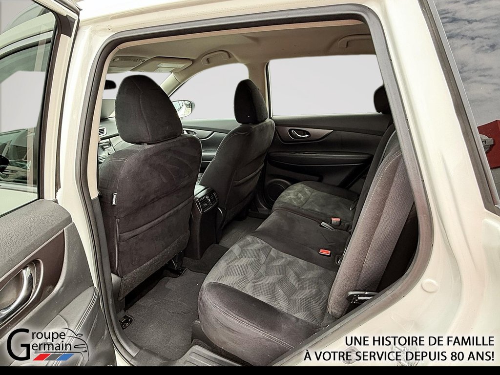 2016 Nissan Rogue in Donnacona, Quebec - 20 - w1024h768px