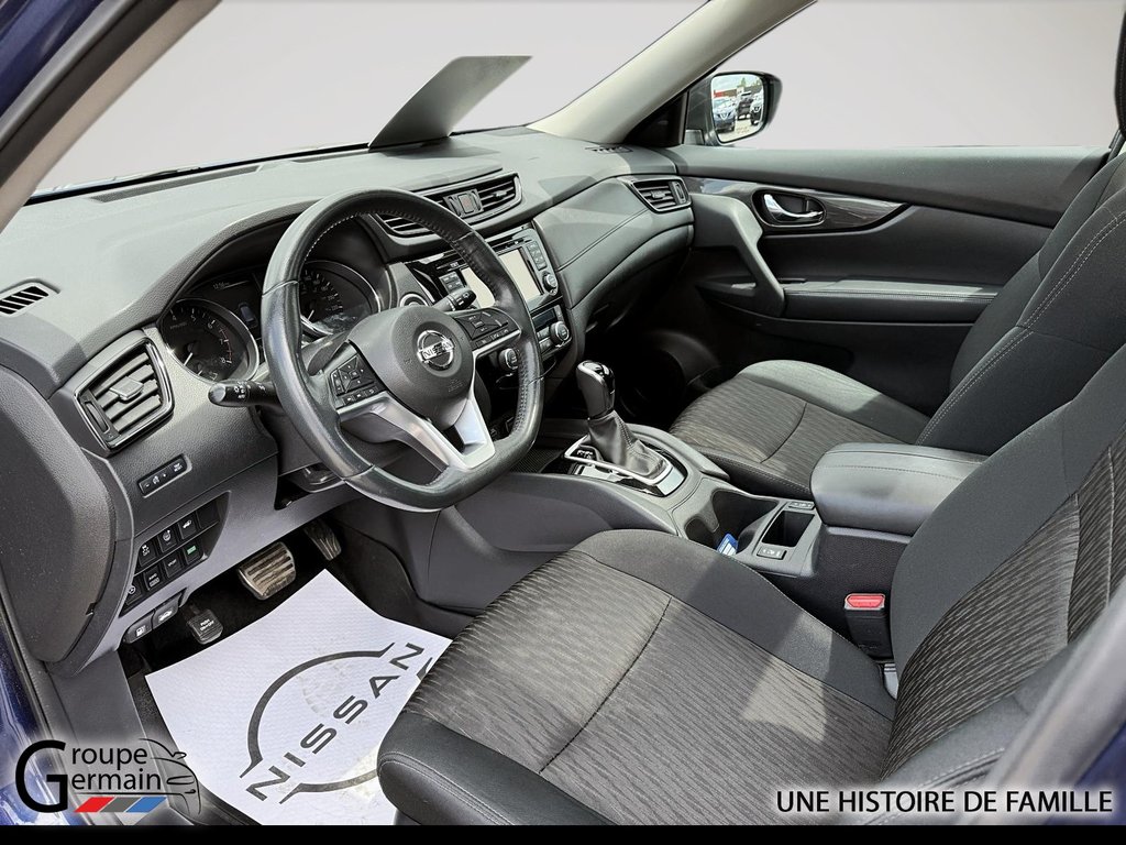 2017 Nissan Rogue in Donnacona, Quebec - 12 - w1024h768px