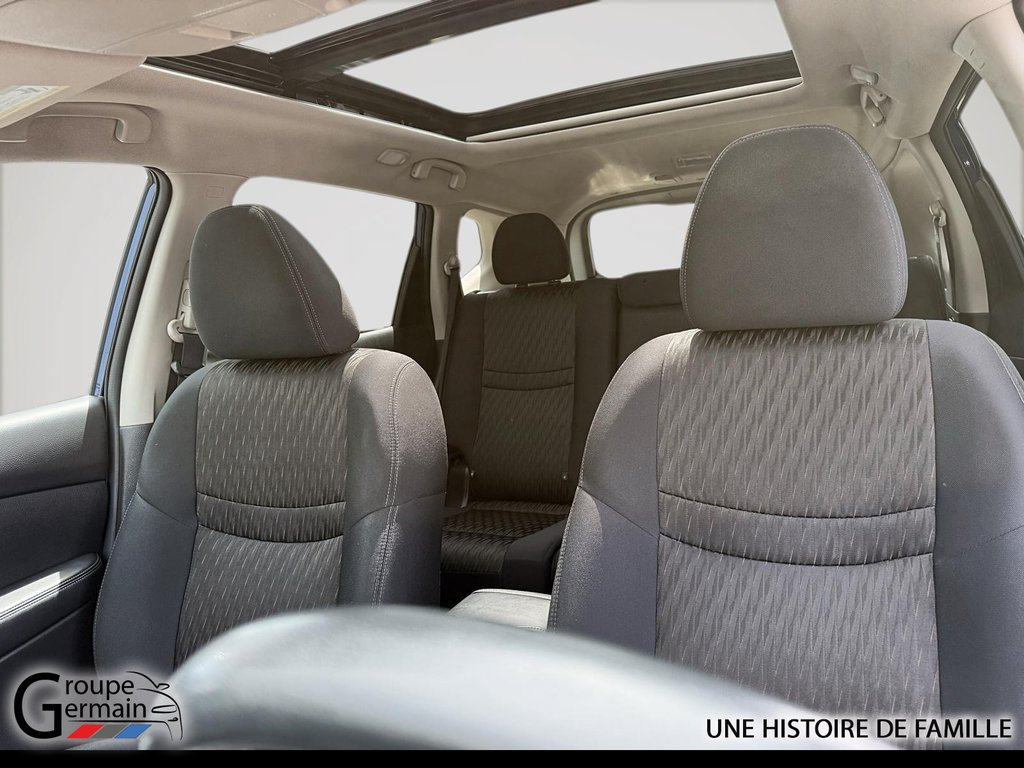 2017 Nissan Rogue in Donnacona, Quebec - 13 - w1024h768px
