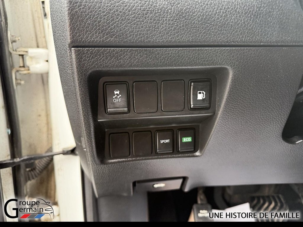 2018 Nissan Rogue in Donnacona, Quebec - 11 - w1024h768px