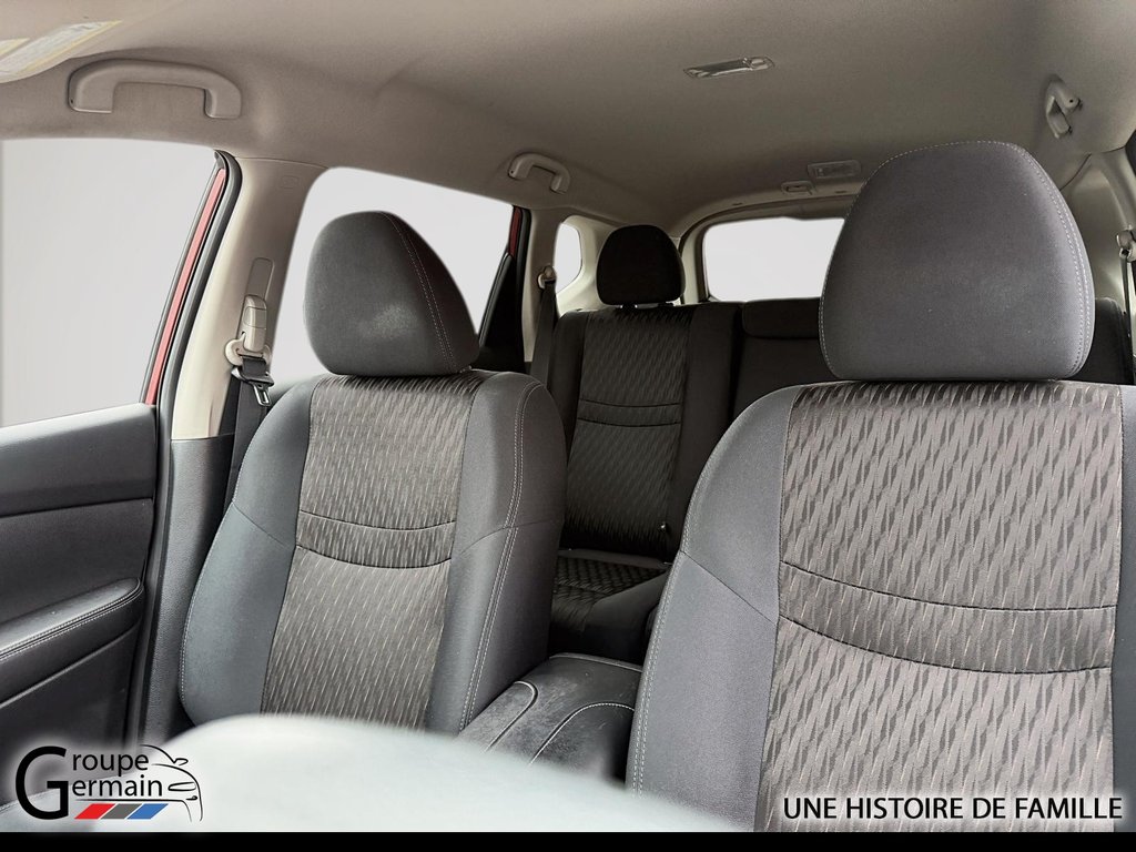 2019 Nissan Rogue in Donnacona, Quebec - 14 - w1024h768px