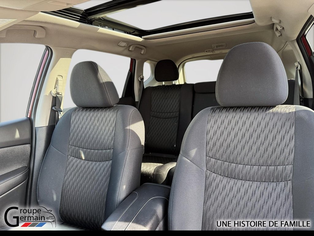 2019 Nissan Rogue in Donnacona, Quebec - 13 - w1024h768px