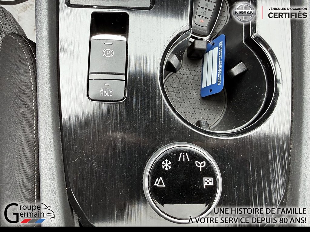 2023 Nissan Rogue in Donnacona, Quebec - 15 - w1024h768px