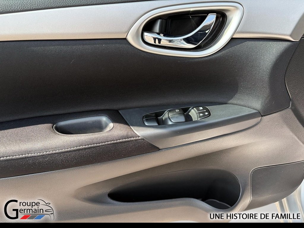 2015 Nissan Sentra in Donnacona, Quebec - 13 - w1024h768px