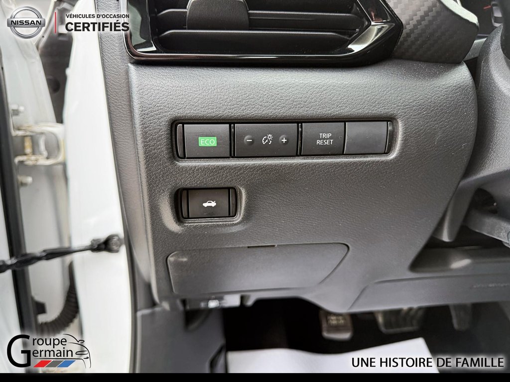 2022 Nissan SENTRA in Donnacona, Quebec - 13 - w1024h768px