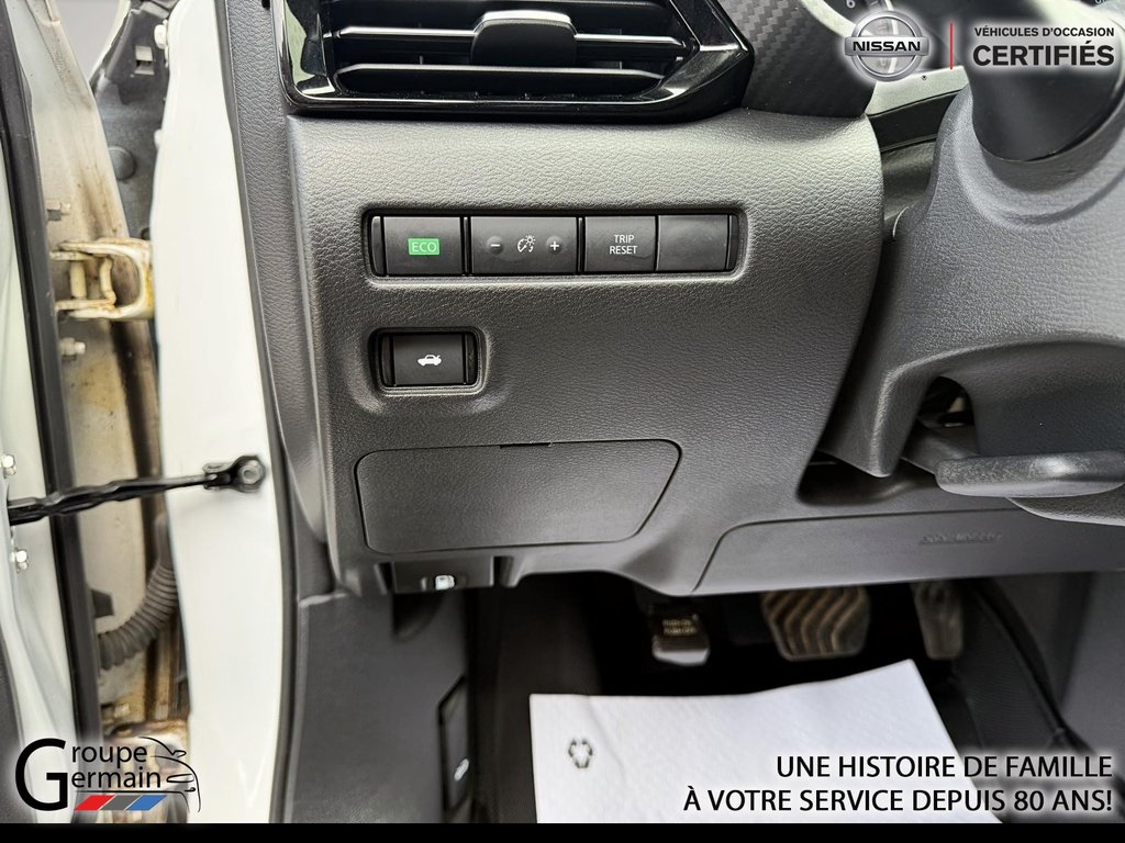 2022 Nissan SENTRA in Donnacona, Quebec - 11 - w1024h768px