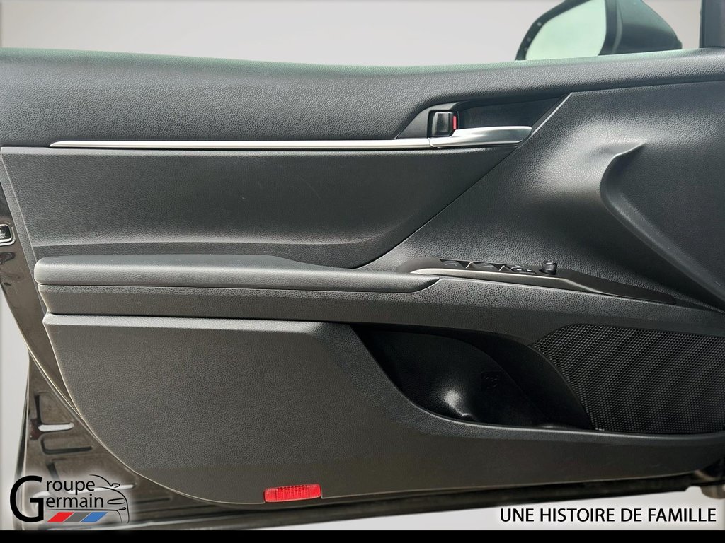 2024 Toyota Camry in Donnacona, Quebec - 10 - w1024h768px