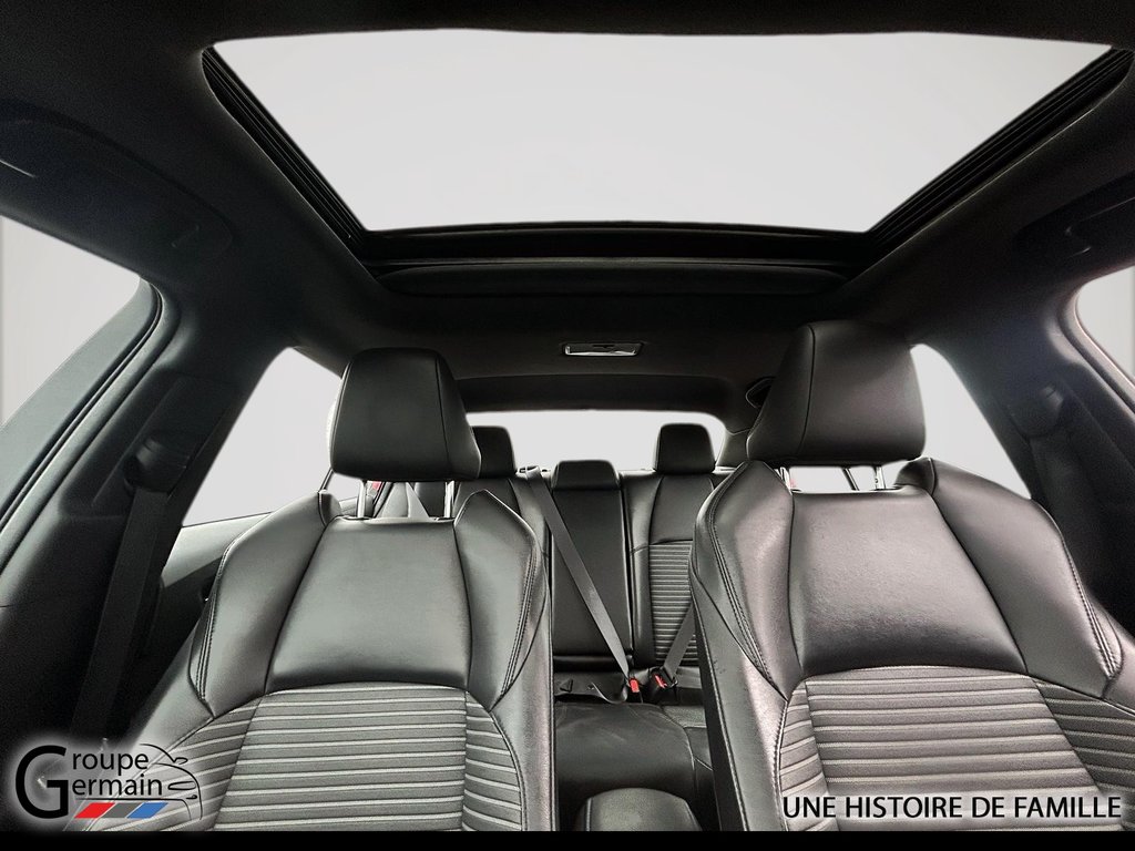 2020 Toyota Corolla in Donnacona, Quebec - 27 - w1024h768px