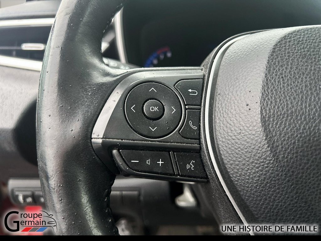 2020 Toyota Corolla in Donnacona, Quebec - 18 - w1024h768px