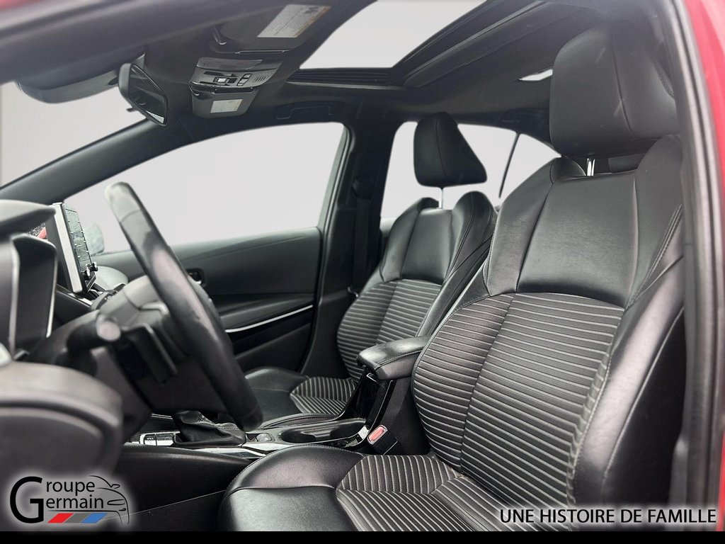 2020 Toyota Corolla in Donnacona, Quebec - 12 - w1024h768px