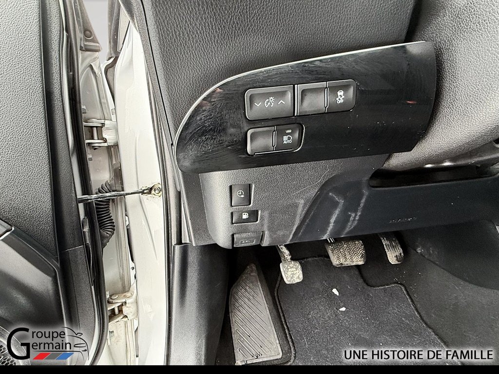 2021 Toyota PRIUS PRIME à Donnacona, Québec - 11 - w1024h768px