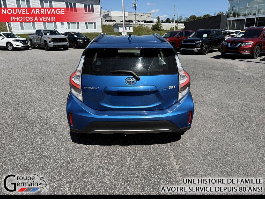 2018 Toyota PRIUS à Donnacona, Québec - 4 - w1024h768px