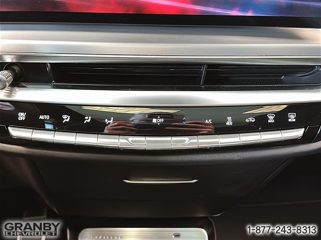 2026 Cadillac LYRIQ-V ELECTRIC AWD (1SV) in Granby, Quebec - 16 - w1024h768px