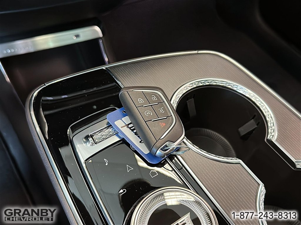 2026 Cadillac LYRIQ-V ELECTRIC AWD (1SV) in Granby, Quebec - 19 - w1024h768px