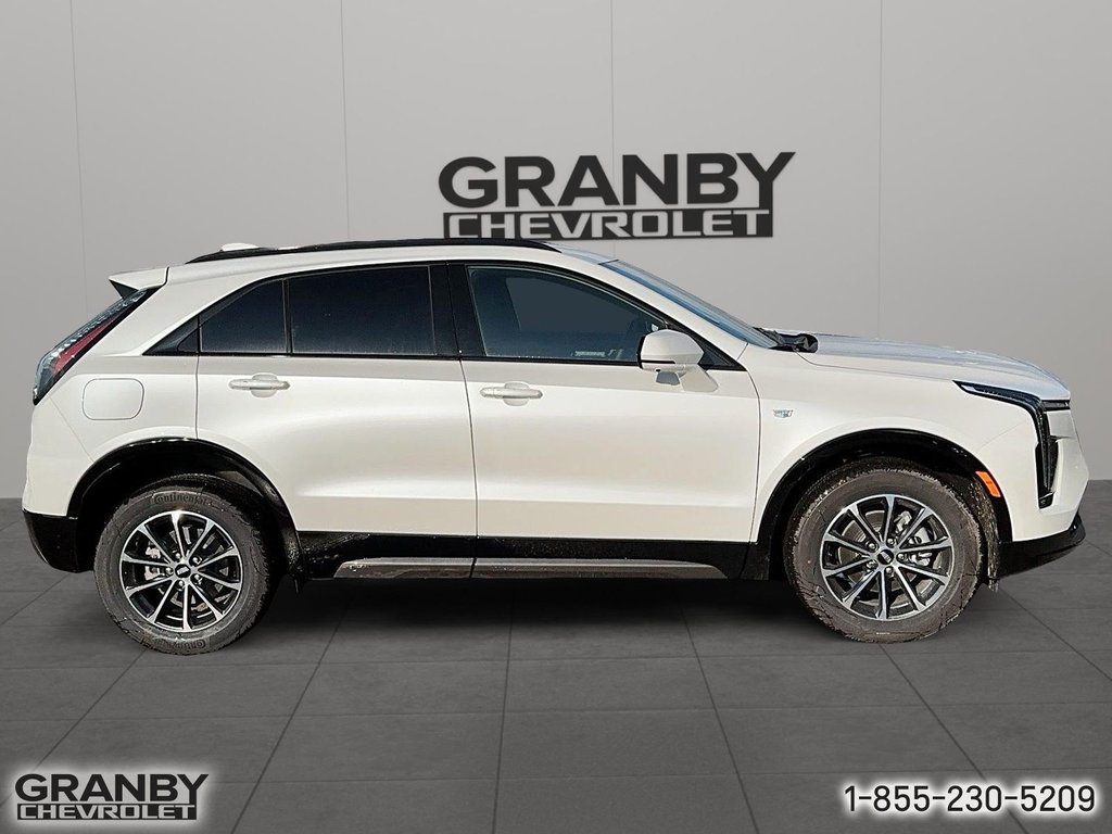 2025 Cadillac XT4 in Granby, Quebec - 4 - w1024h768px