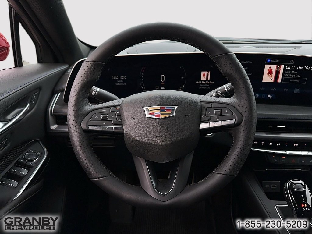 2025 Cadillac XT4 in Granby, Quebec - 12 - w1024h768px