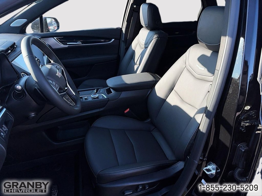 2025  XT5 Premium Luxury in Granby, Quebec - 12 - w1024h768px