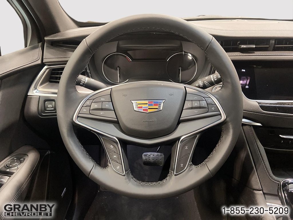 2024 Cadillac XT5 in Granby, Quebec - 12 - w1024h768px