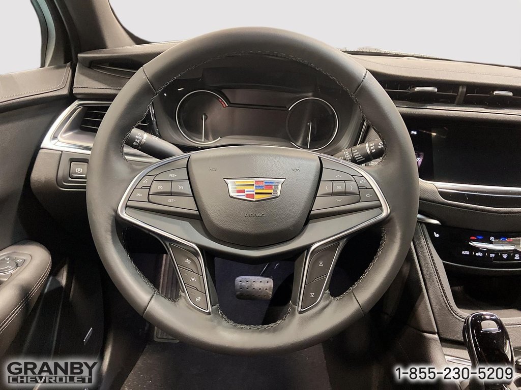 2024 Cadillac XT5 in Granby, Quebec - 12 - w1024h768px