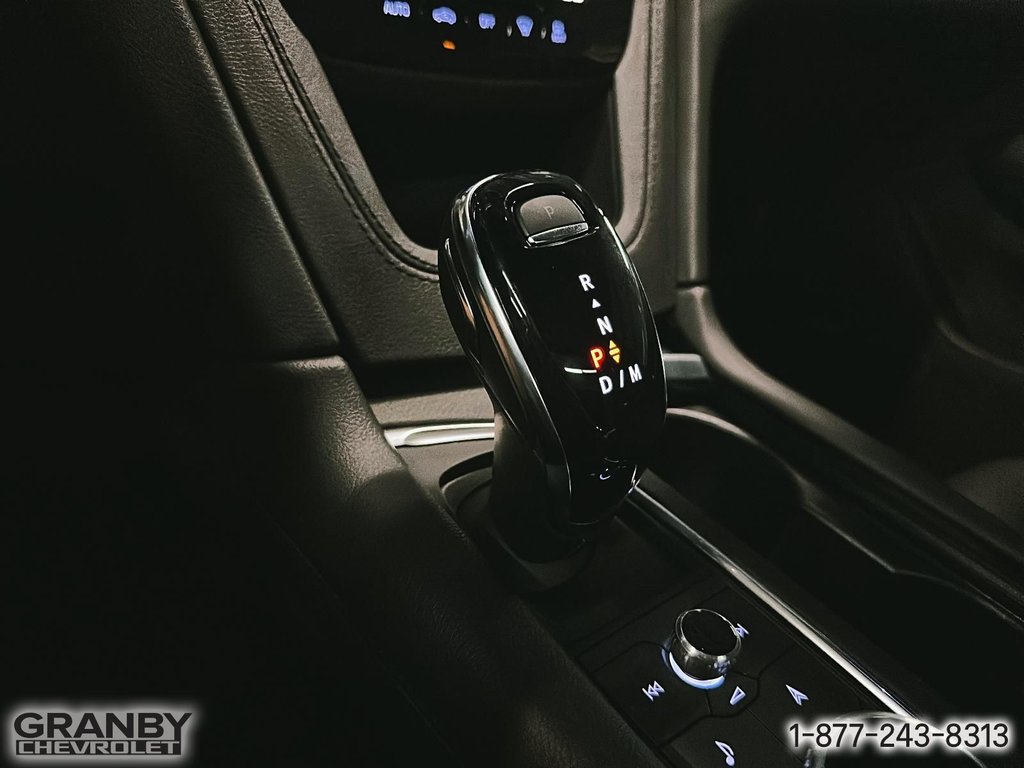 2025 Cadillac XT5 in Granby, Quebec - 18 - w1024h768px