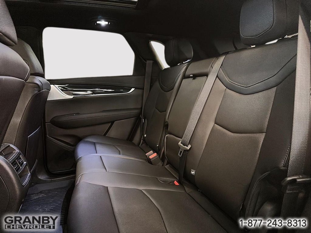 2025 Cadillac XT5 in Granby, Quebec - 12 - w1024h768px
