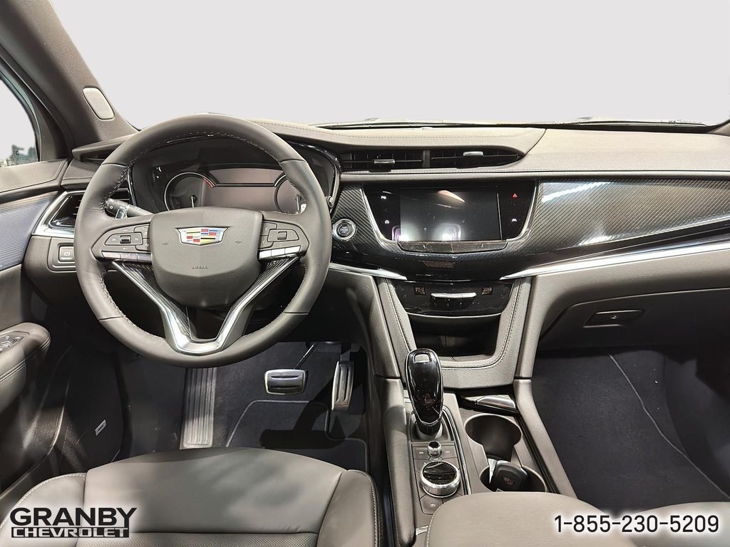 2024 Cadillac XT6 in Granby, Quebec - 11 - w1024h768px