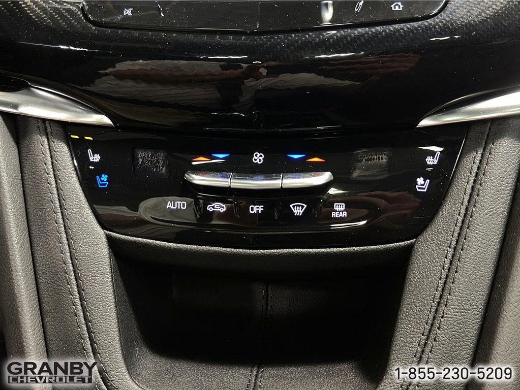 2024 Cadillac XT6 in Granby, Quebec - 15 - w1024h768px