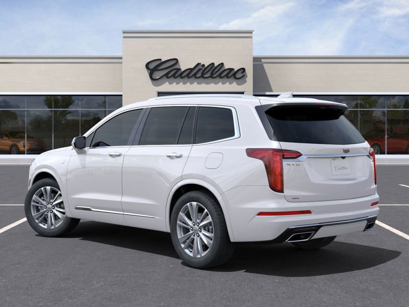 2025 Cadillac XT6 Premium Luxury in Granby, Quebec - 3 - w1024h768px
