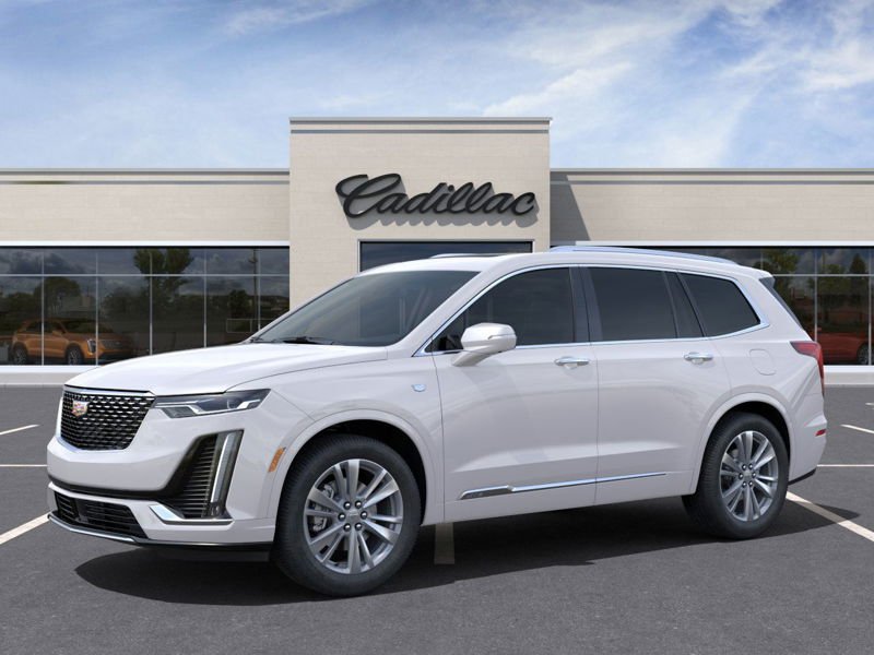 2025 Cadillac XT6 Premium Luxury in Granby, Quebec - 2 - w1024h768px