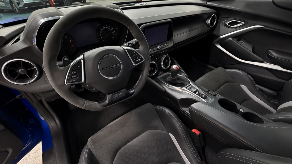 2017 Chevrolet Camaro 1SS 1LE TRACK PACK in Granby, Quebec - 14 - w1024h768px