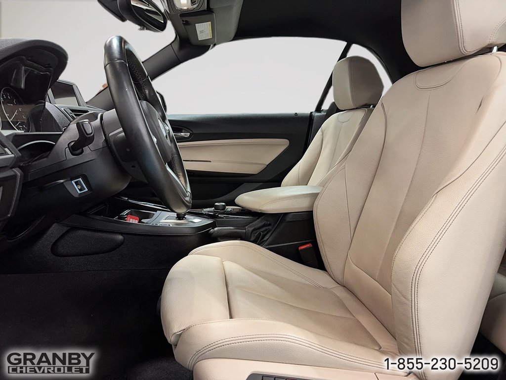 2 Series 228i xDrive 2016 à Granby, Québec - 9 - w1024h768px