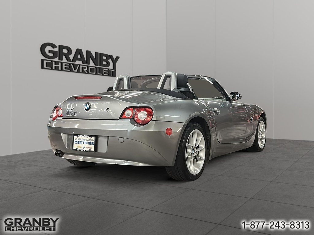 2005 BMW Z4 in Granby, Quebec - 5 - w1024h768px
